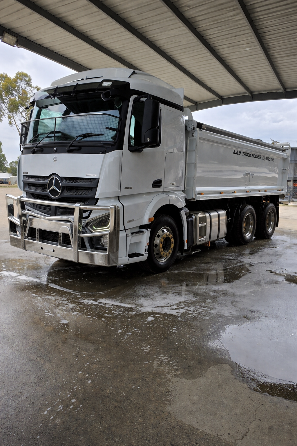 Mercedes Actros image 2