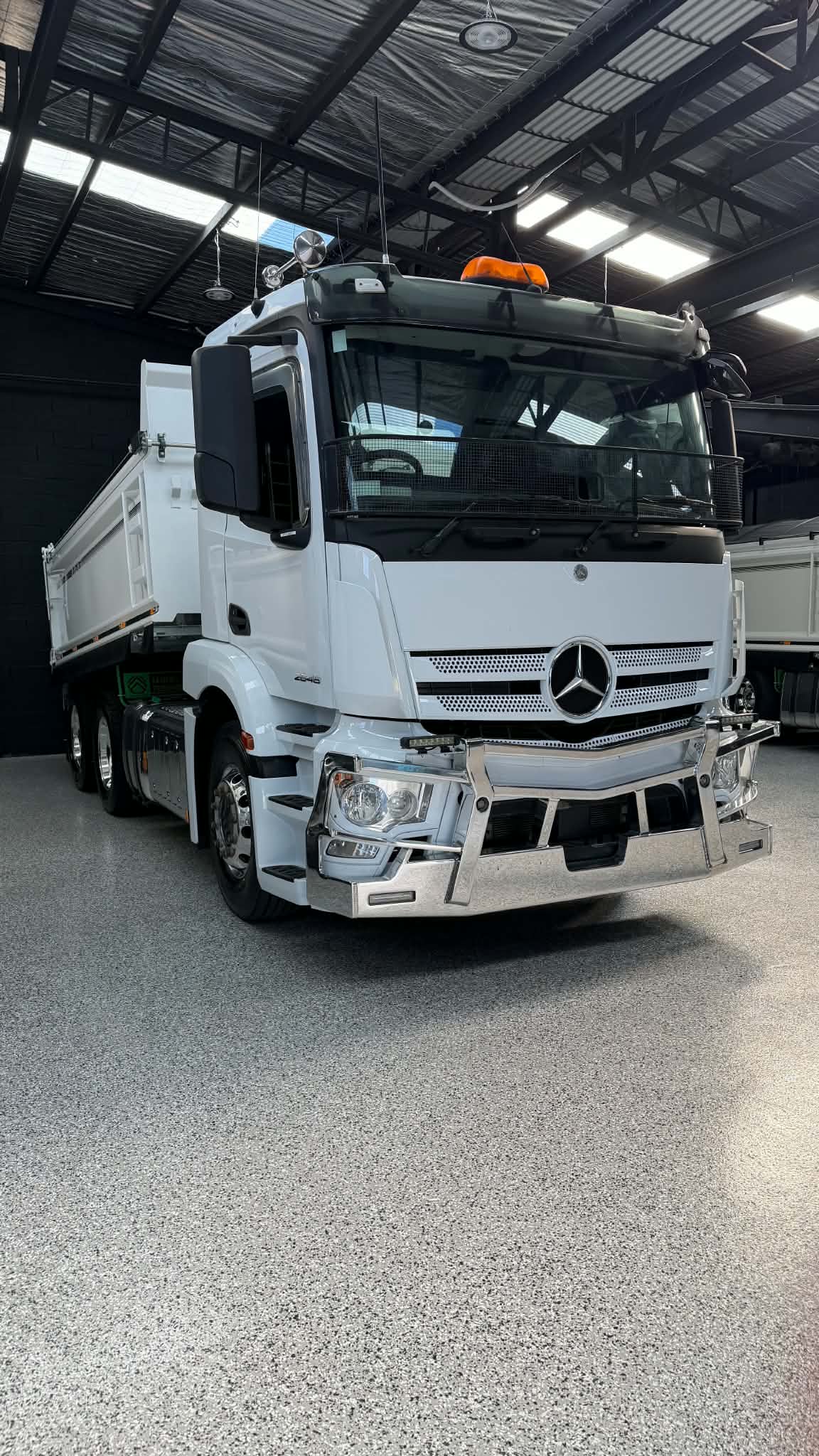 Mercedes-Benz Mercedes Benz Actros 2643